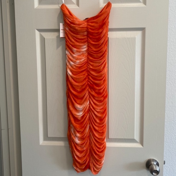 Strapless ruched dress - Picture 2 of 5